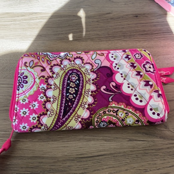 Vera Bradley Wallet - Picture 2 of 3
